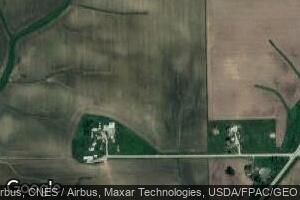 2296 Castle Ln, Coggon, IA 52218