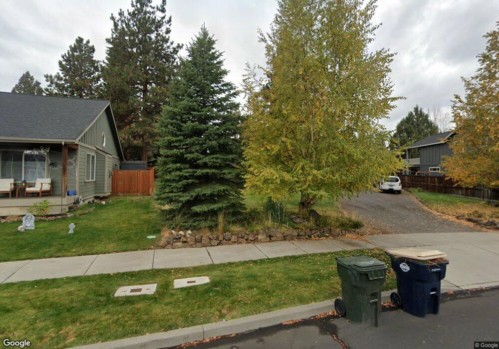 63417 Stacy Ln, Bend, OR 97701 - photo 1