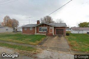 132 E Maple St, Hoyleton, IL 62803