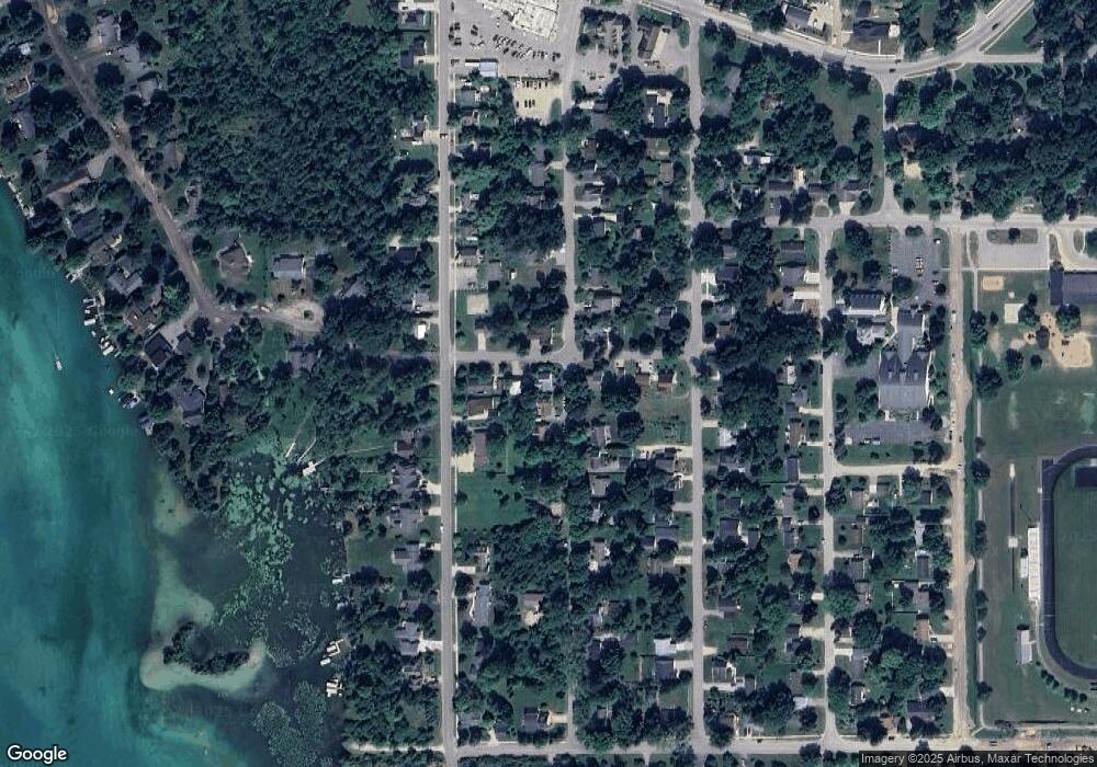 202 Center St, Elk Rapids, MI 49629 - photo 1