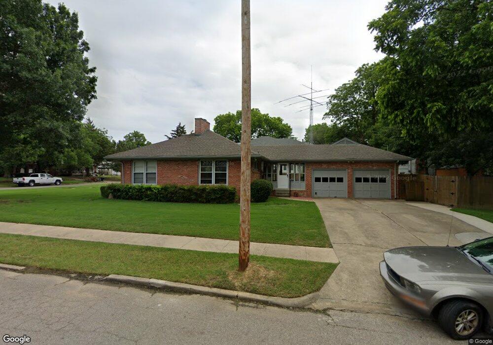 301 G St SW, Ardmore, OK 73401 - photo 1