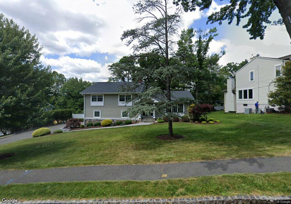 61 Havenwood Dr, Livingston, NJ 07039 - photo 1