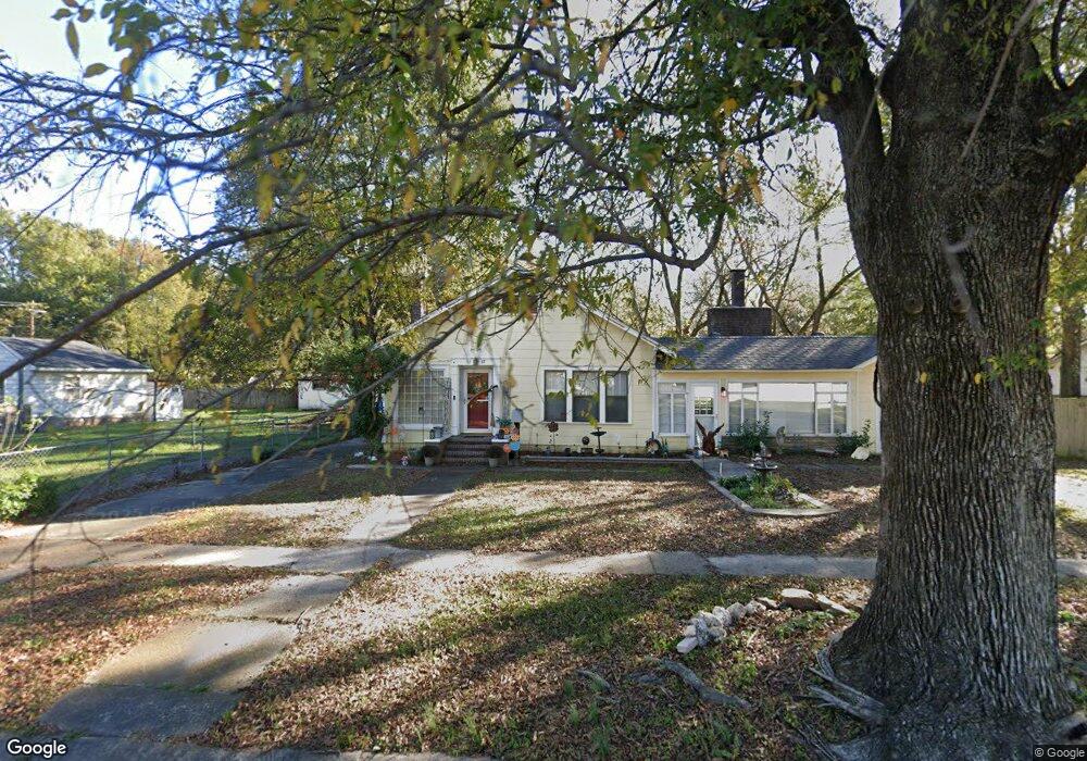 1107 S Lowe St, Stuttgart, AR 72160 - photo 1