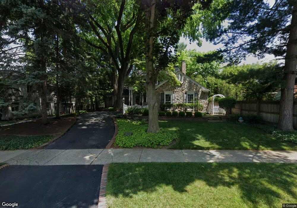 258 Vendome Ct, Grosse Pointe Farms, MI 48236 - photo 1