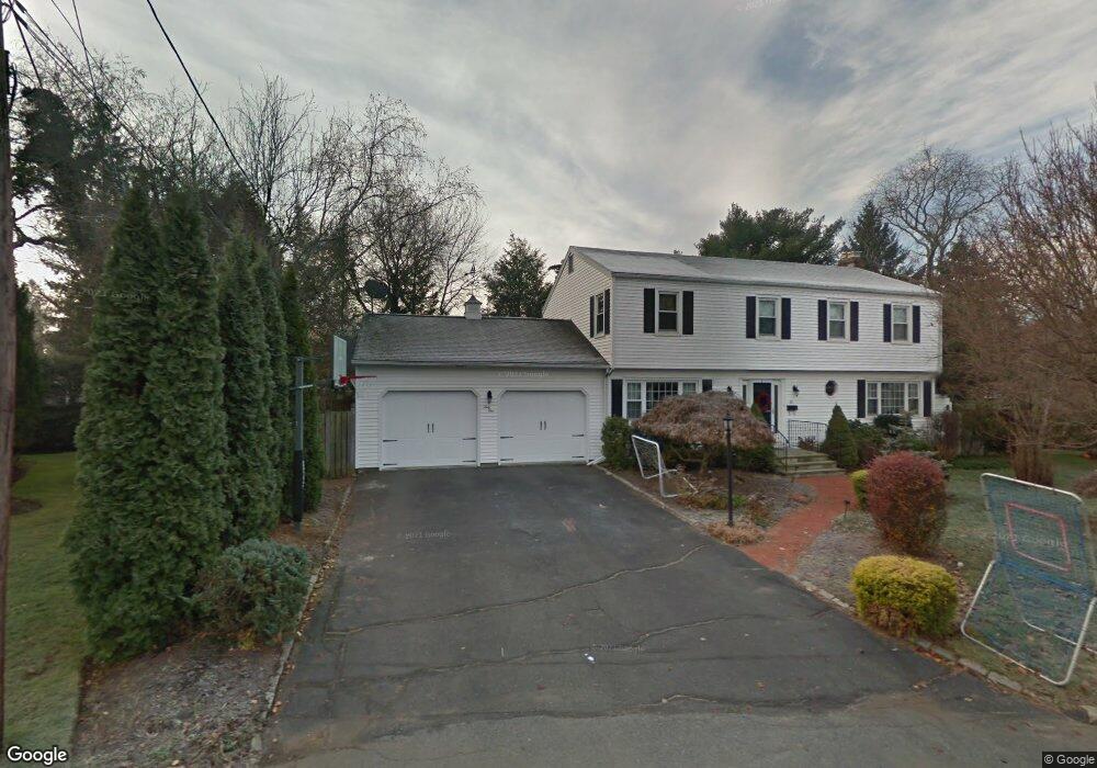 61 Lantern Rd, Fairfield, CT 06824 - photo 1