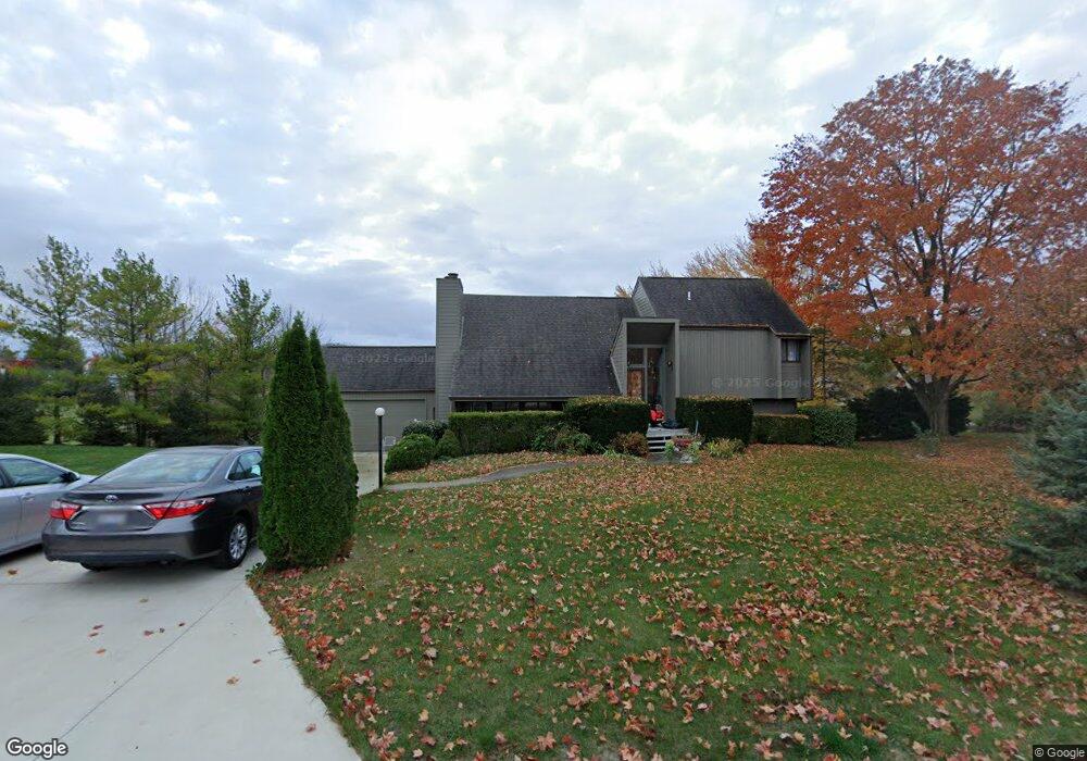 11661 Glynwood Rd, Wapakoneta, OH 45895 - photo 1