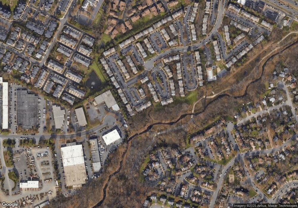 4125 Pleasant Meadow Ct unit 4125, Chantilly, VA 20151 - photo 1