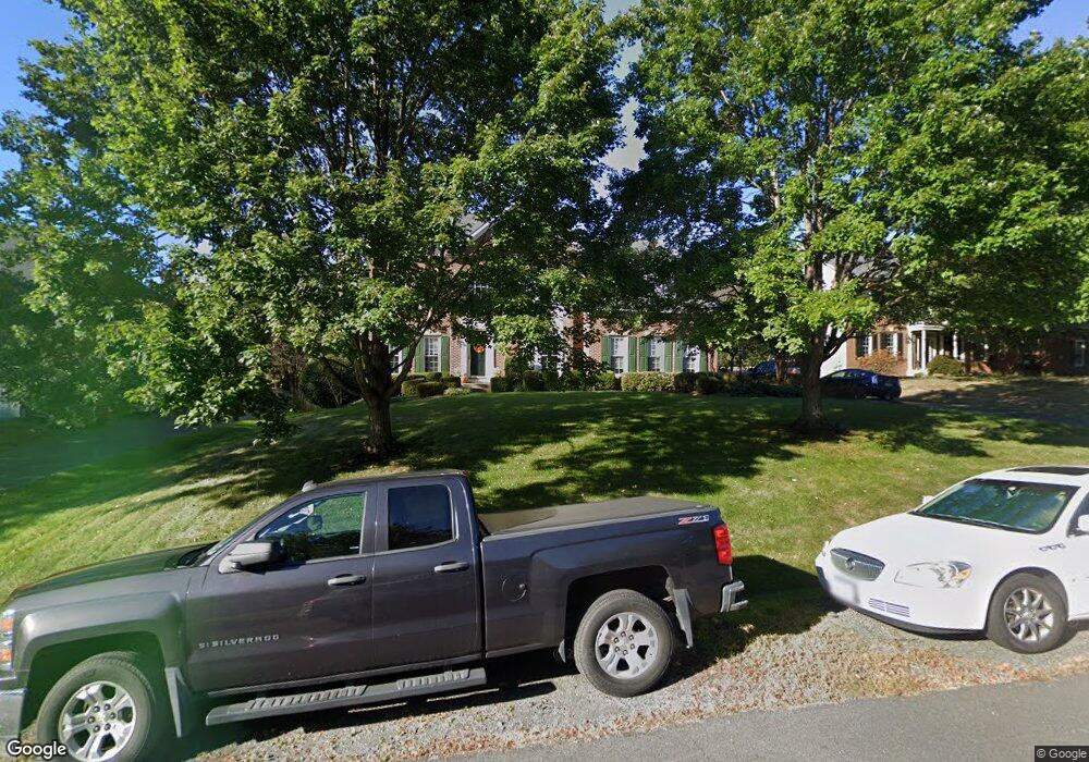 14509 Akker Ct, Gainesville, VA 20155 - photo 1