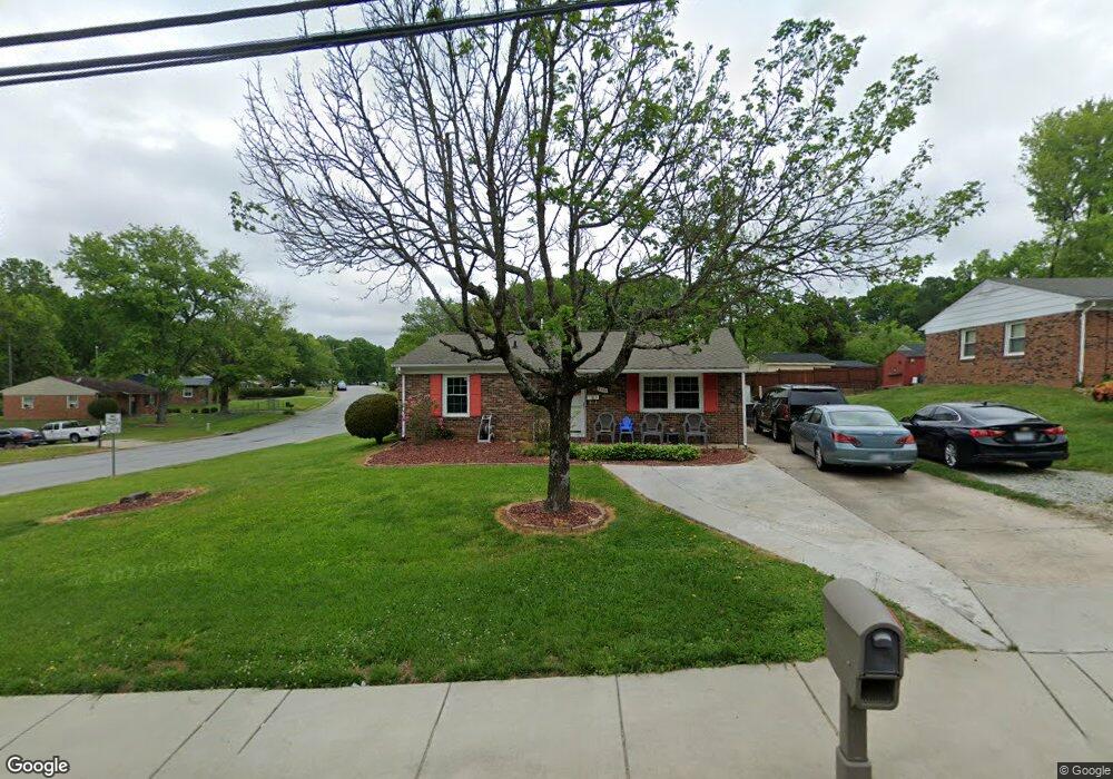 2501 Triangle Lake Rd, High Point, NC 27260 - photo 1