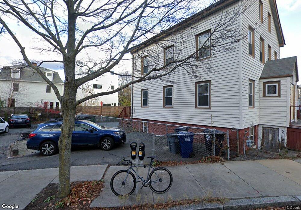 5 Bishop Allen Dr unit 3, Cambridge, MA 02139 - photo 1