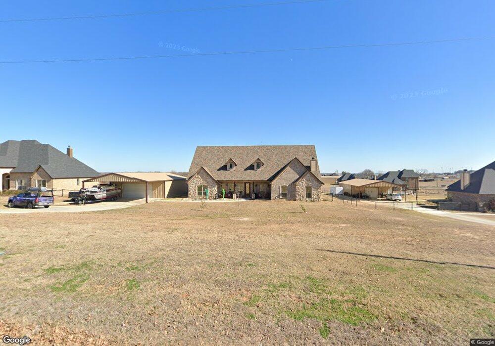 570 Lazy b Ln, Springtown, TX 76082 - photo 1