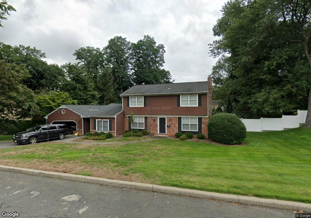 16 Stephens Dr, Tarrytown, NY 10591 - photo 1