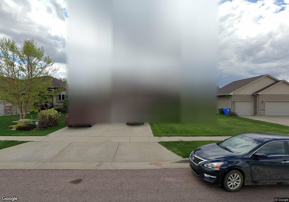 5209 S Bahnson Ave, Sioux Falls, SD 57108 - photo 1