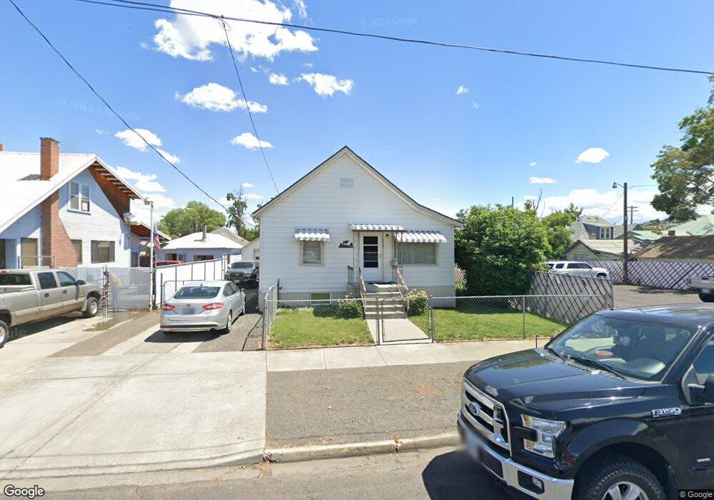 216 SW 9th St, Pendleton, OR 97801 - photo 1