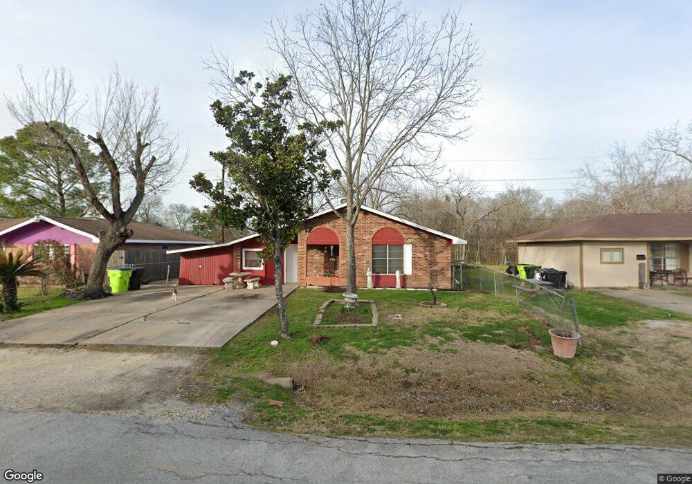 901 Avenue D, Rosenberg, TX 77471 - photo 1