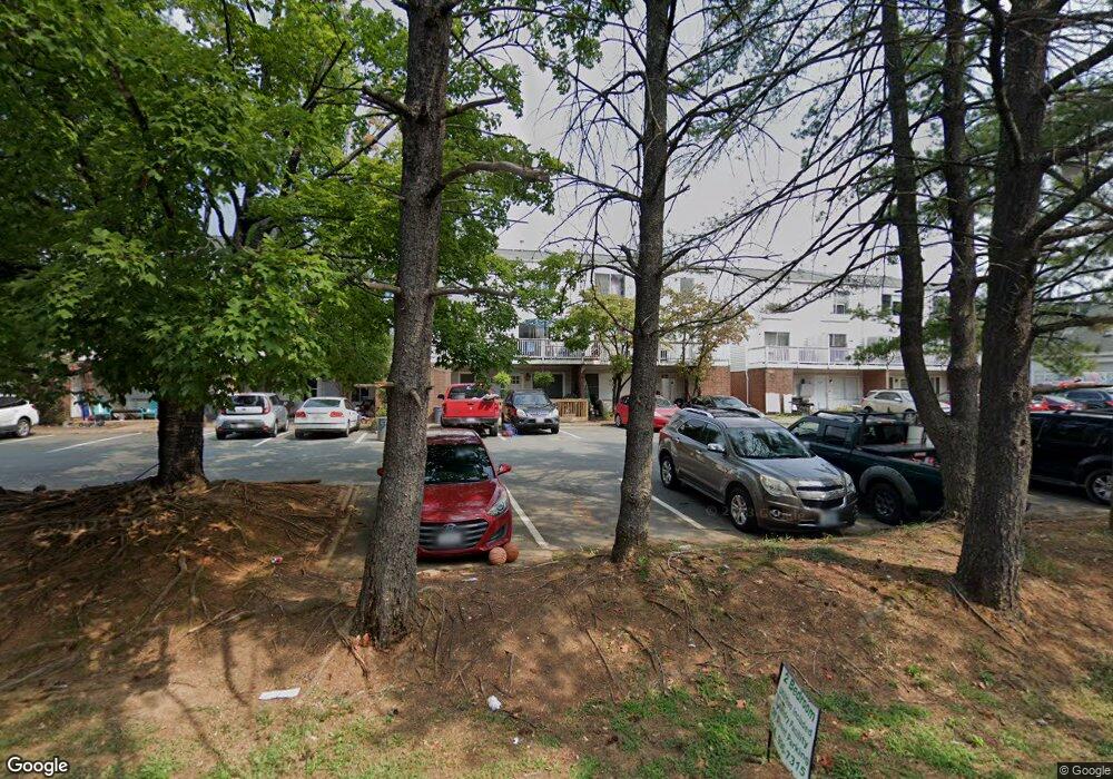 1904 Inglewood Dr unit B, Charlottesville, VA 22901 - photo 1