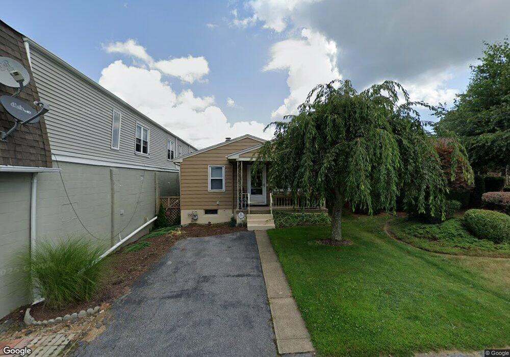 1057 N Locust St, Hazleton, PA 18202 - photo 1