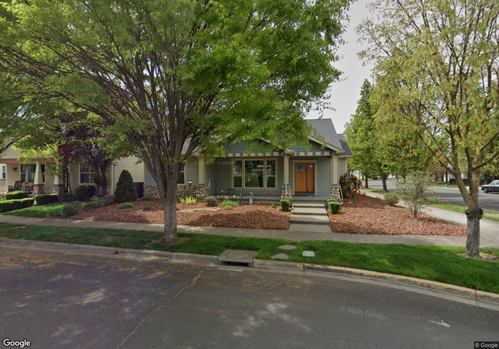 941 Rustler Peak St, Central Point, OR 97502 - photo 1