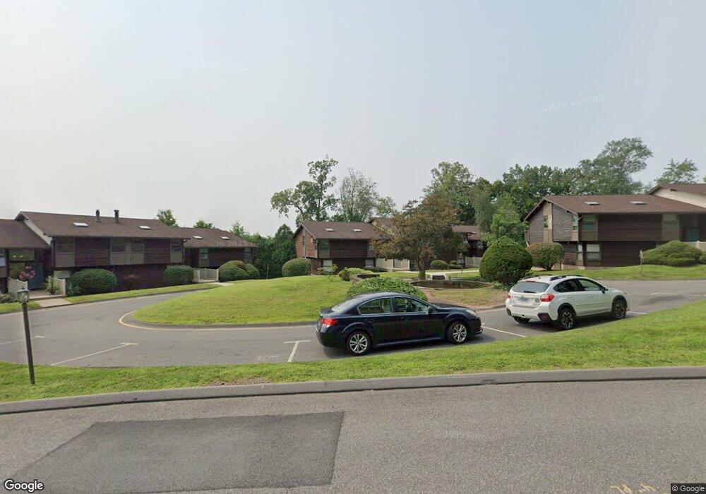 101 Country Squire Dr unit C, Cromwell, CT 06416 - photo 1