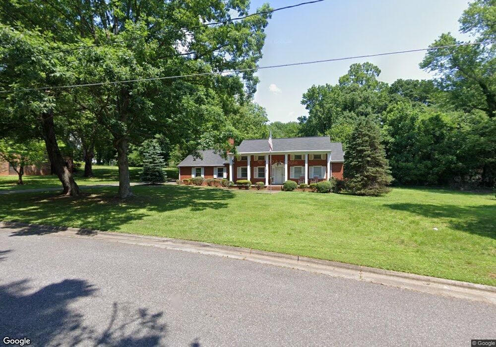 811 Partridge Dr, Statesville, NC 28677 - photo 1