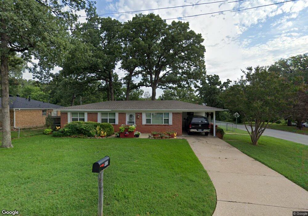 901 Amsden St, Denison, TX 75020 - photo 1