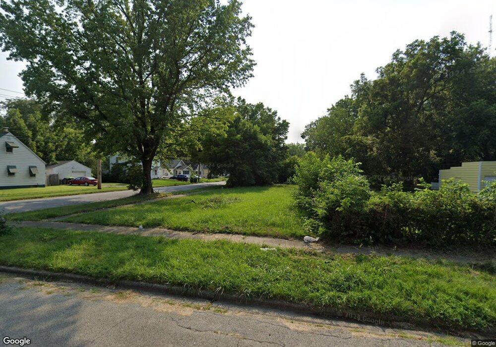 1805 N Maple Ave, Decatur, IL 62526 - photo 1