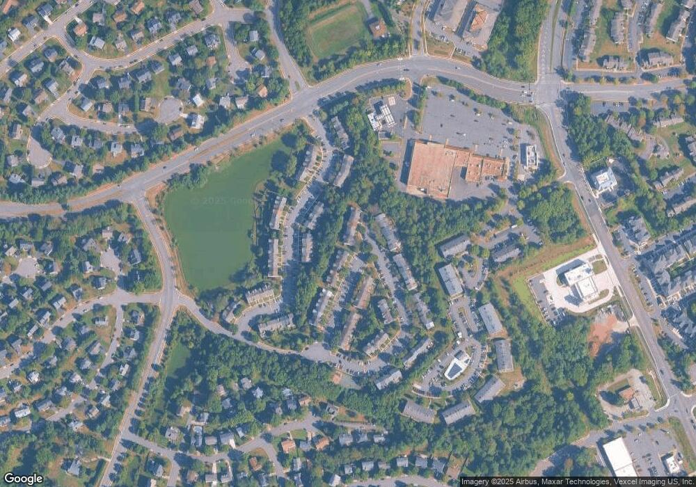 10302 Butternut Cir, Manassas, VA 20110 - photo 1