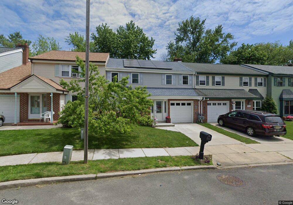 323 Carleton Ln, Mount Laurel, NJ 08054 - photo 1