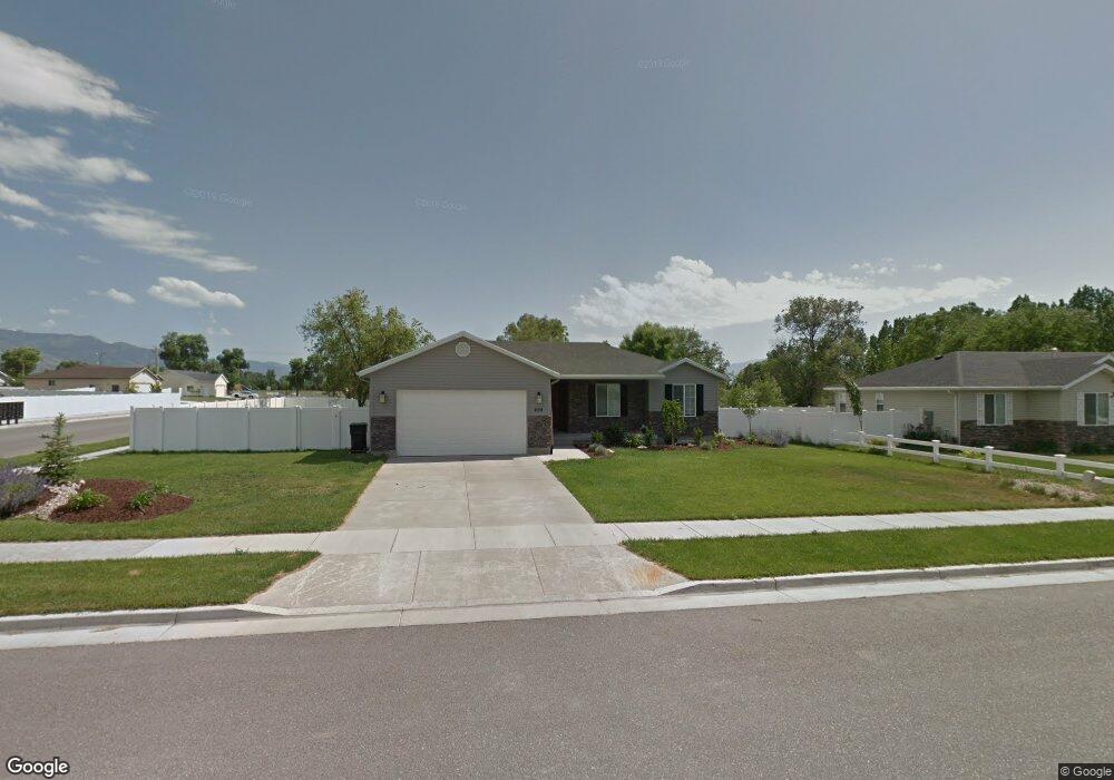 608 W 160 N unit 3, Smithfield, UT 84335 - photo 1