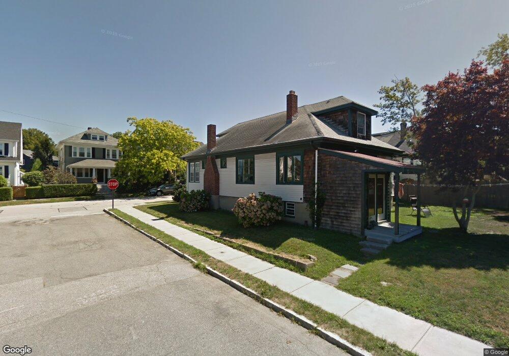 8 Canonicus Ave, Newport, RI 02840 - photo 1