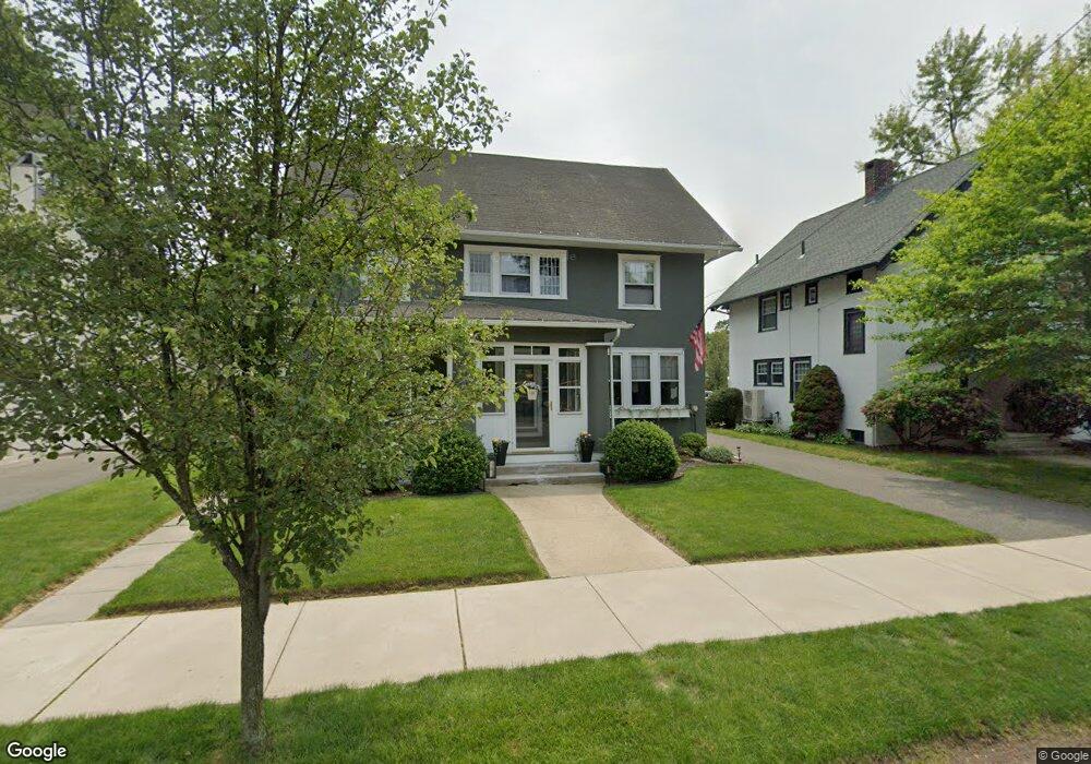 61 Birchwood Ave, Longmeadow, MA 01106 - photo 1