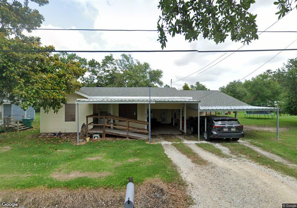 913 Tallow Rd, Lake Charles, LA 70607 - photo 1