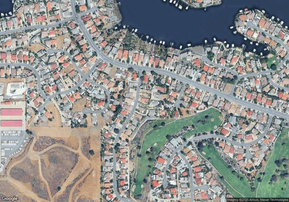 30328 Early Round Dr, Canyon Lake, CA 92587 - photo 1