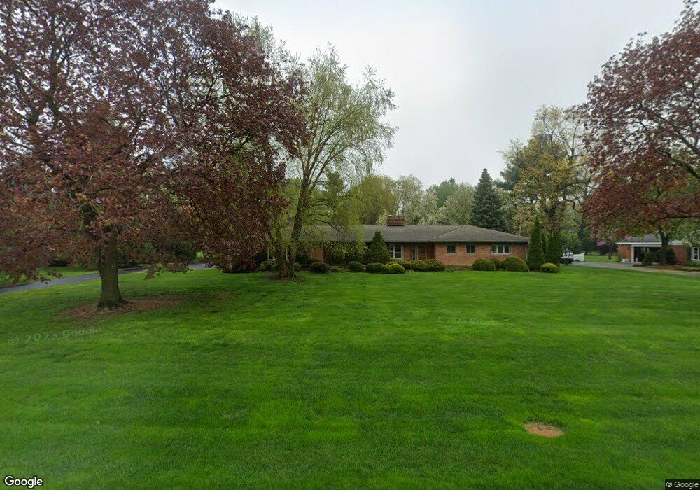 1241 Romney Rd, Bloomfield Hills, MI 48304 - photo 1