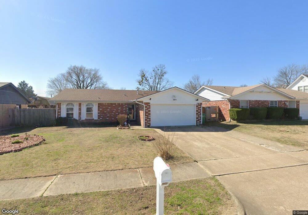 412 W Galaxy Place, Sapulpa, OK 74066 - photo 1