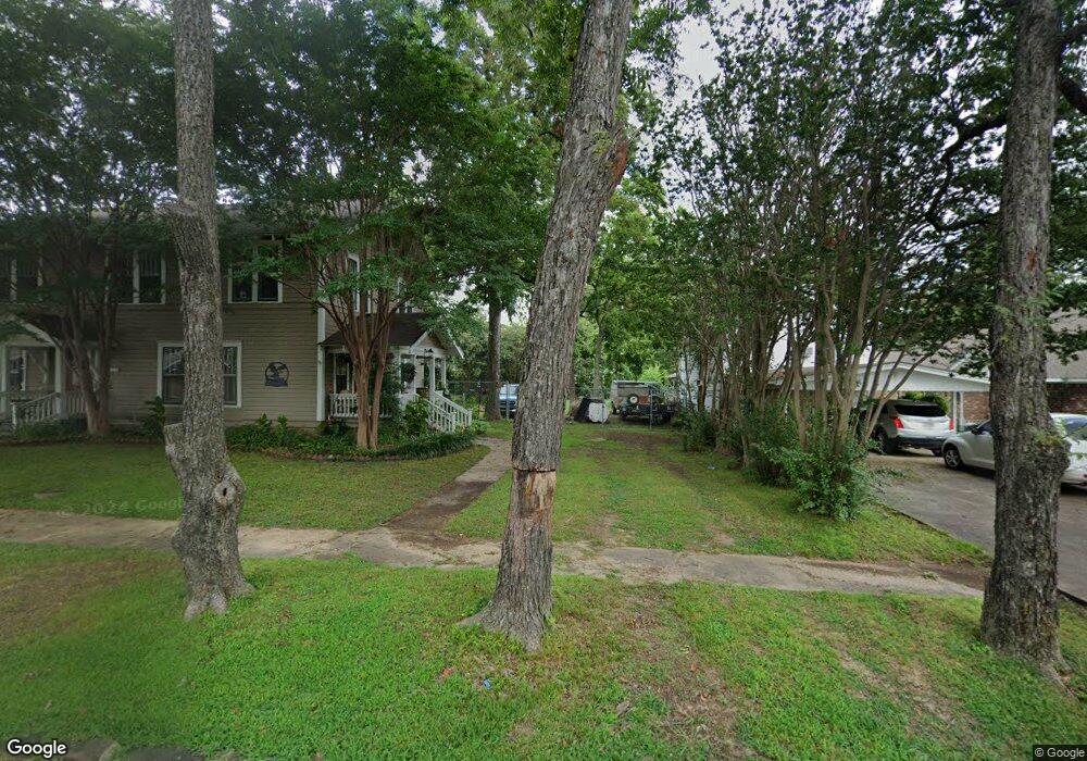 409 E Clayton St, Hugo, OK 74743 - photo 1