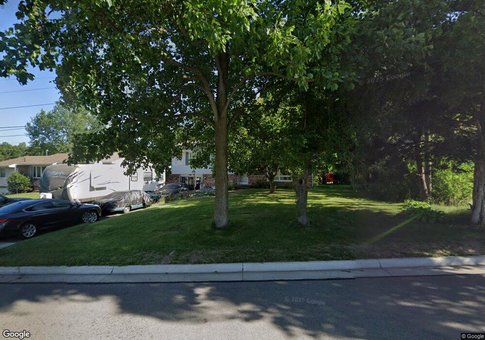 2370 W 46th St, Davenport, IA 52806 - photo 1