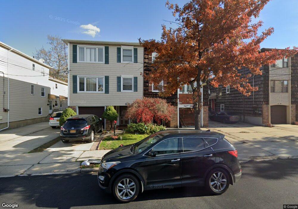 15-51 209th St unit 2, Bayside, NY 11360 - photo 1