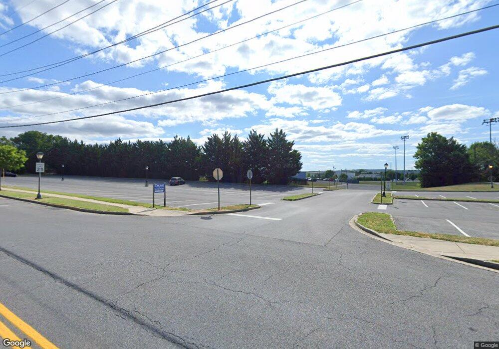 555 S Market St, Frederick, MD 21701 - photo 1