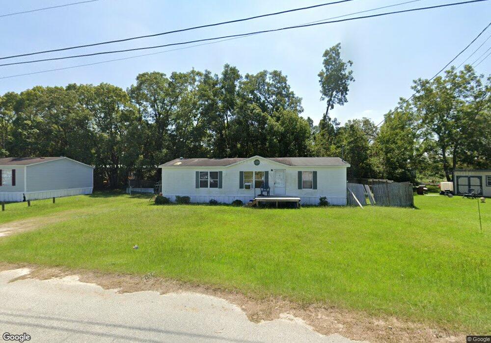 111 Gateway Dr, Douglas, GA 31535 - photo 1