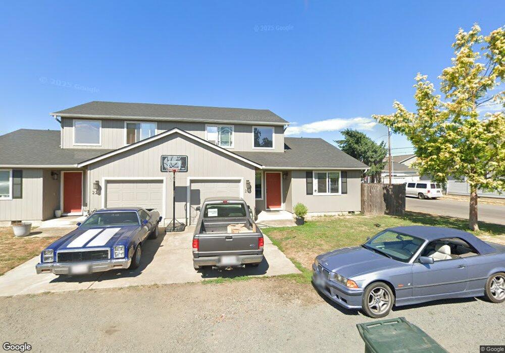 205 S 2nd St, Creswell, OR 97426 - photo 1