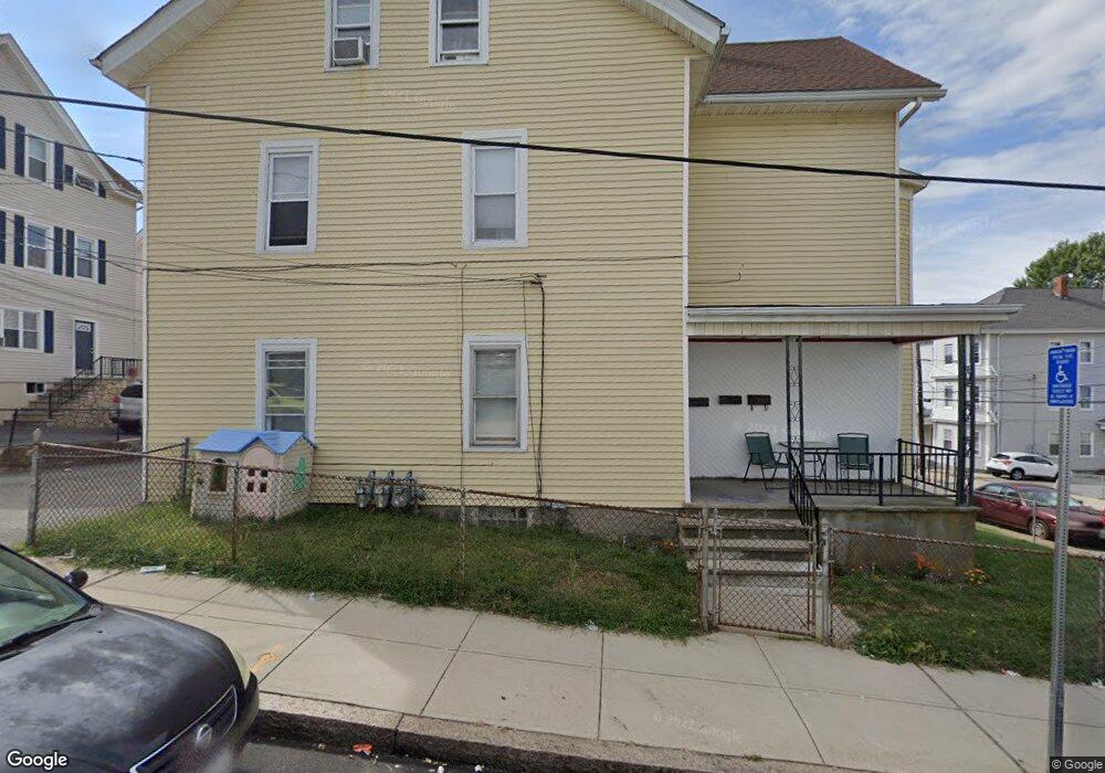 537 William St unit 3, Fall River, MA 02721 - photo 1