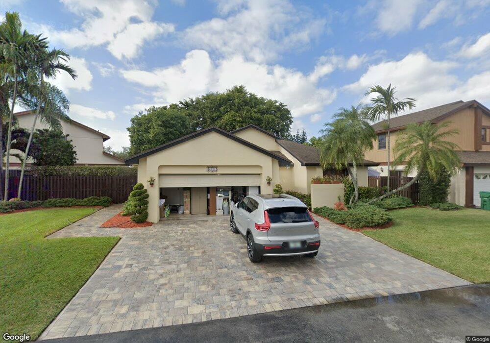 5324 SW 152nd Place Cir, Miami, FL 33185 - photo 1
