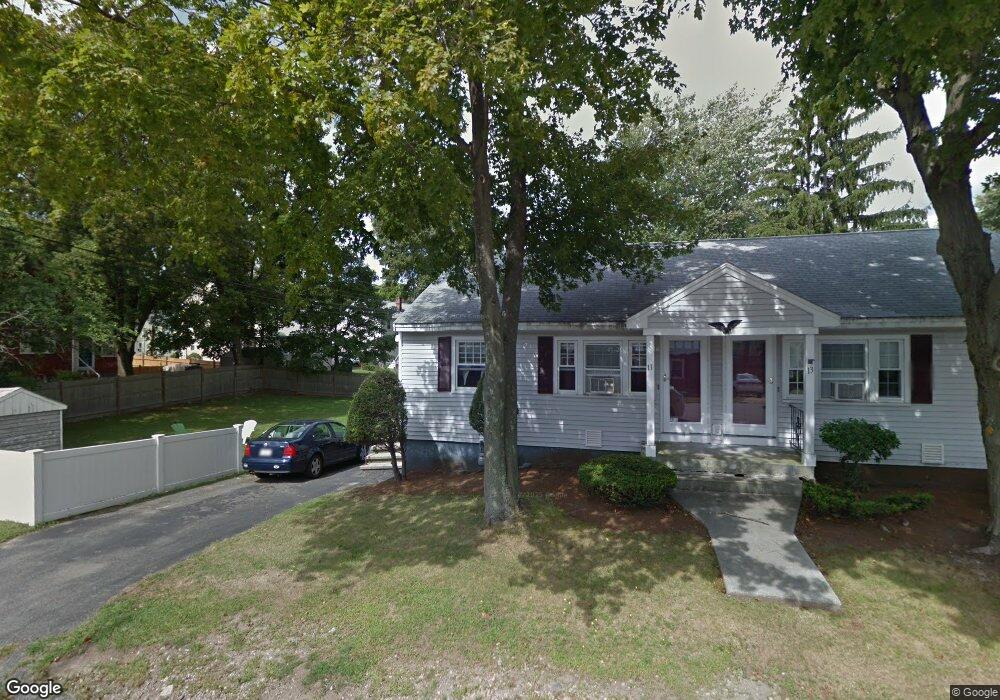 11-13 Richardson St, Wakefield, MA 01880 - photo 1