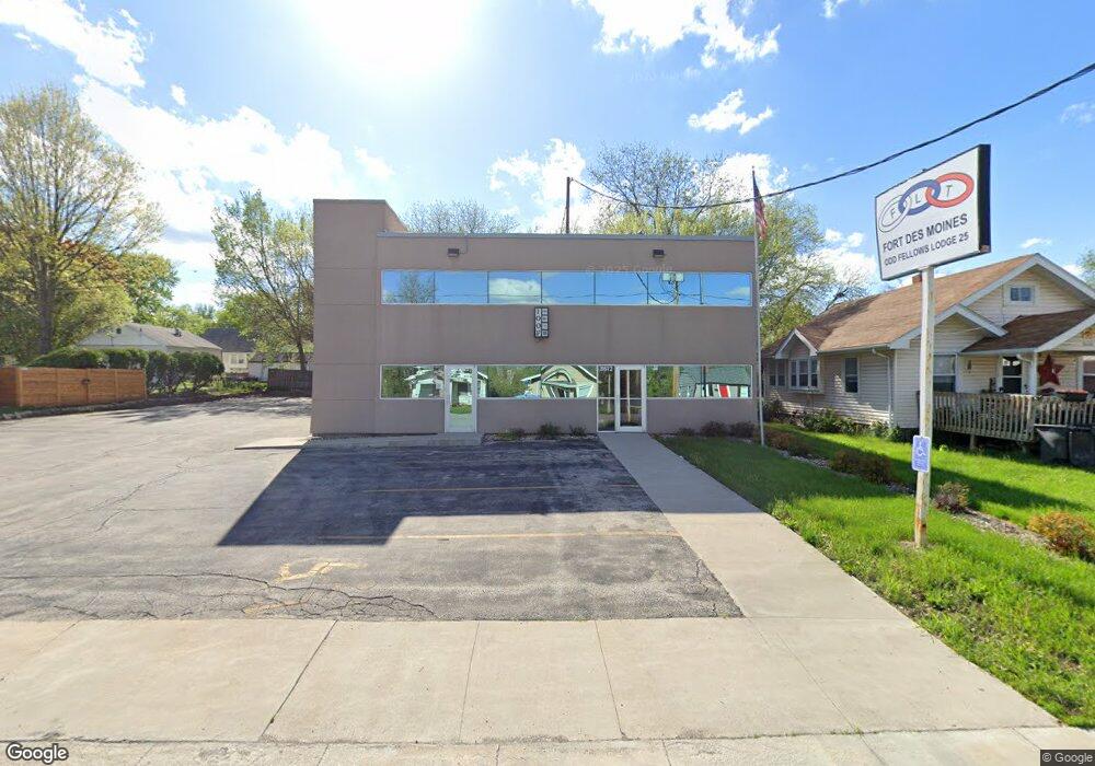 3612 SW 9th St, Des Moines, IA 50315 - photo 1