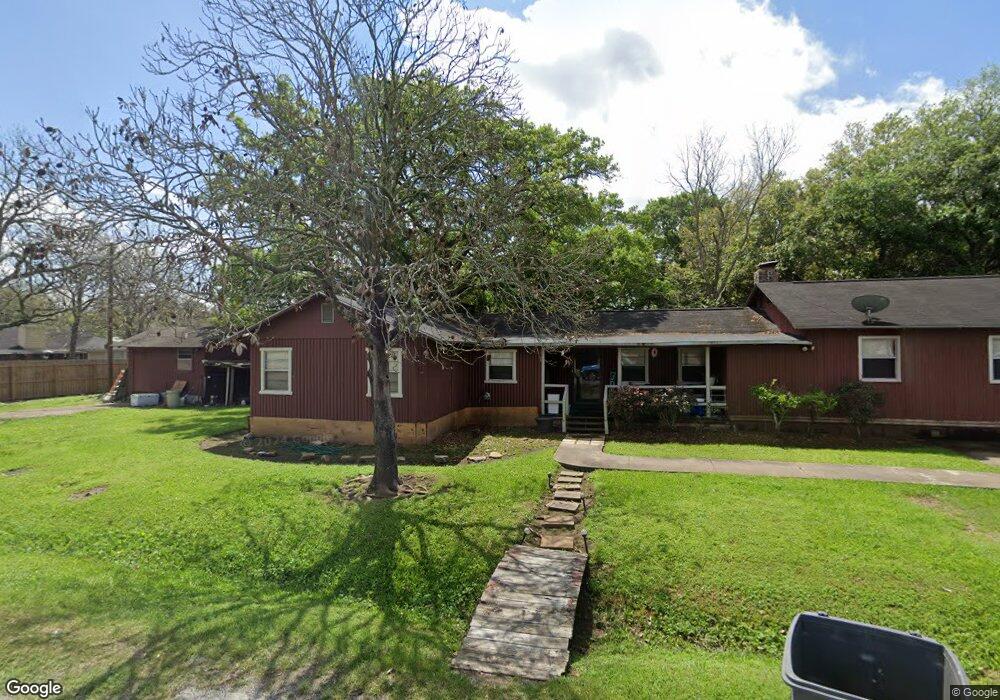 1816 Austin St, Bay City, TX 77414 - photo 1