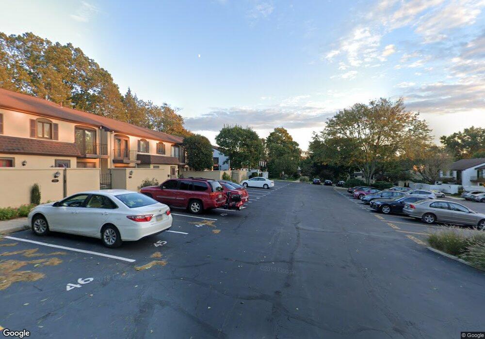 2133 Bryn Mawr Place unit D4, Ardmore, PA 19003 - photo 1