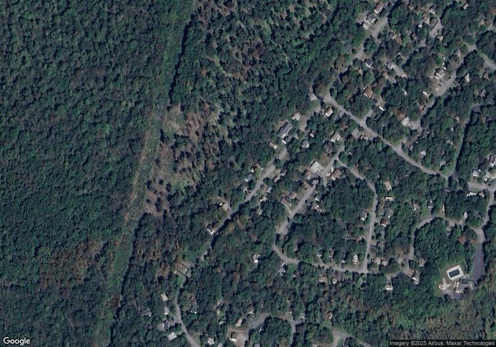 8682 Country Place Dr, Tobyhanna, PA 18466 - photo 1