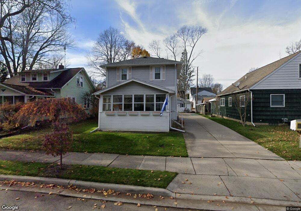 2504 Clifton Ave, Lansing, MI 48910 - photo 1