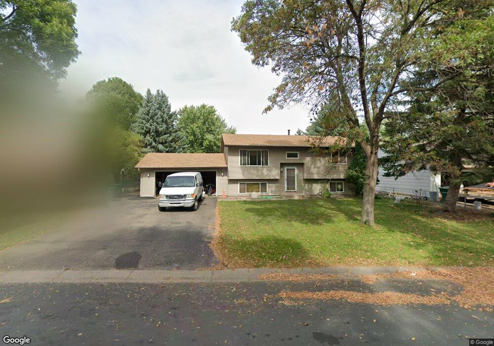 10570 95th Place N, Maple Grove, MN 55369 - photo 1